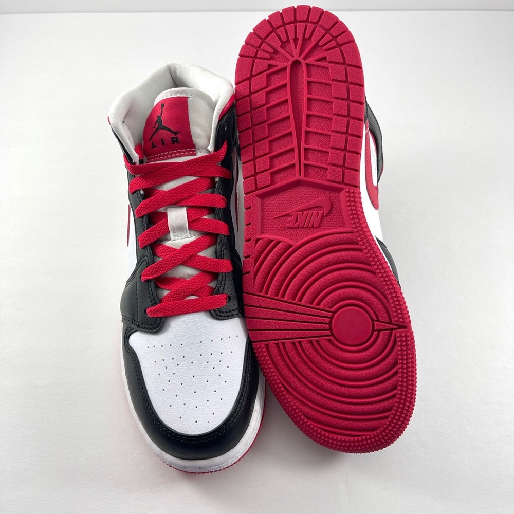 Nike Air Jordan 1 Mid - Picture 4 of 4